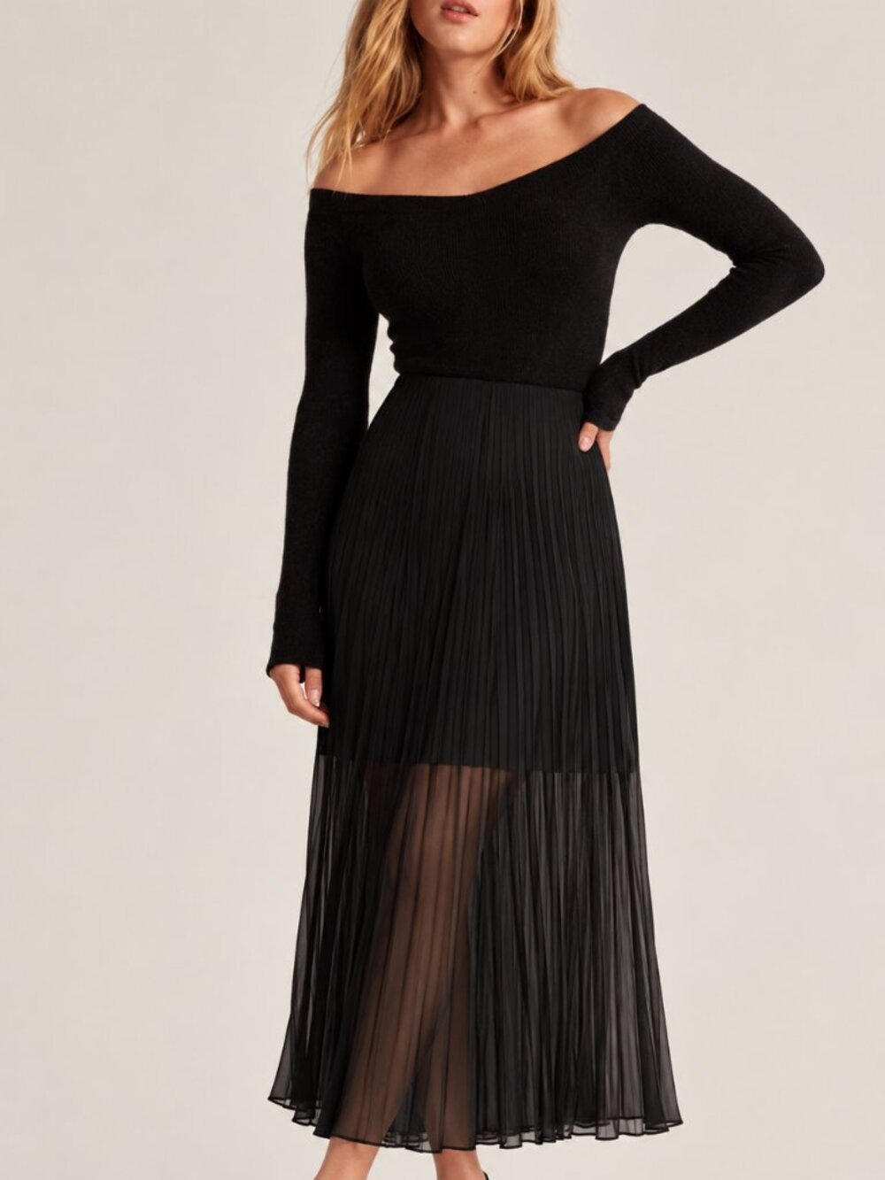 Abercrombie & Fitch pleated chiffon skirt in small